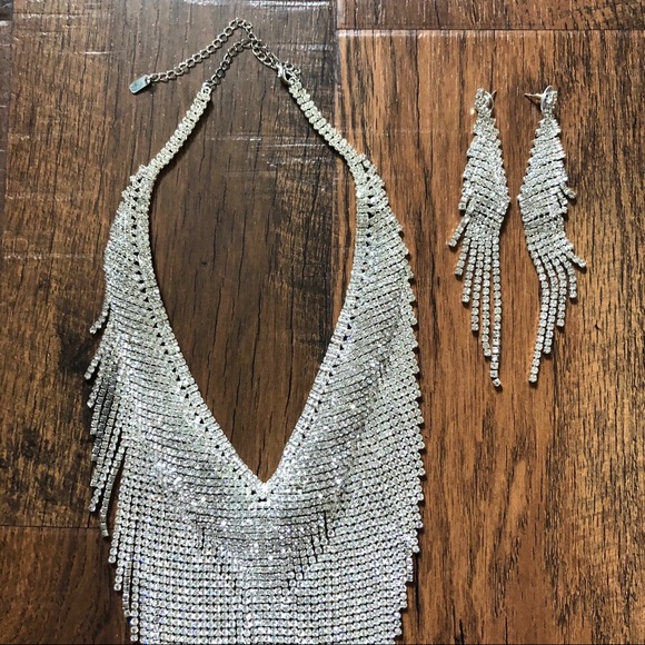 Rhinestone bib necklace & earrings set - Picture 8 of 16